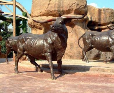 精美鑄銅雕塑精密加工過(guò)程和成熟技術(shù)工藝